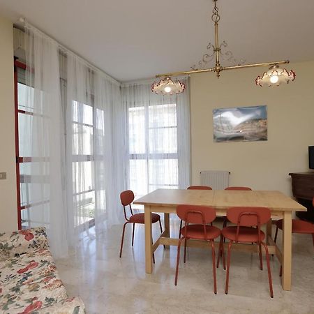 De Chi E De La Apartment Sestri Levante Bagian luar foto