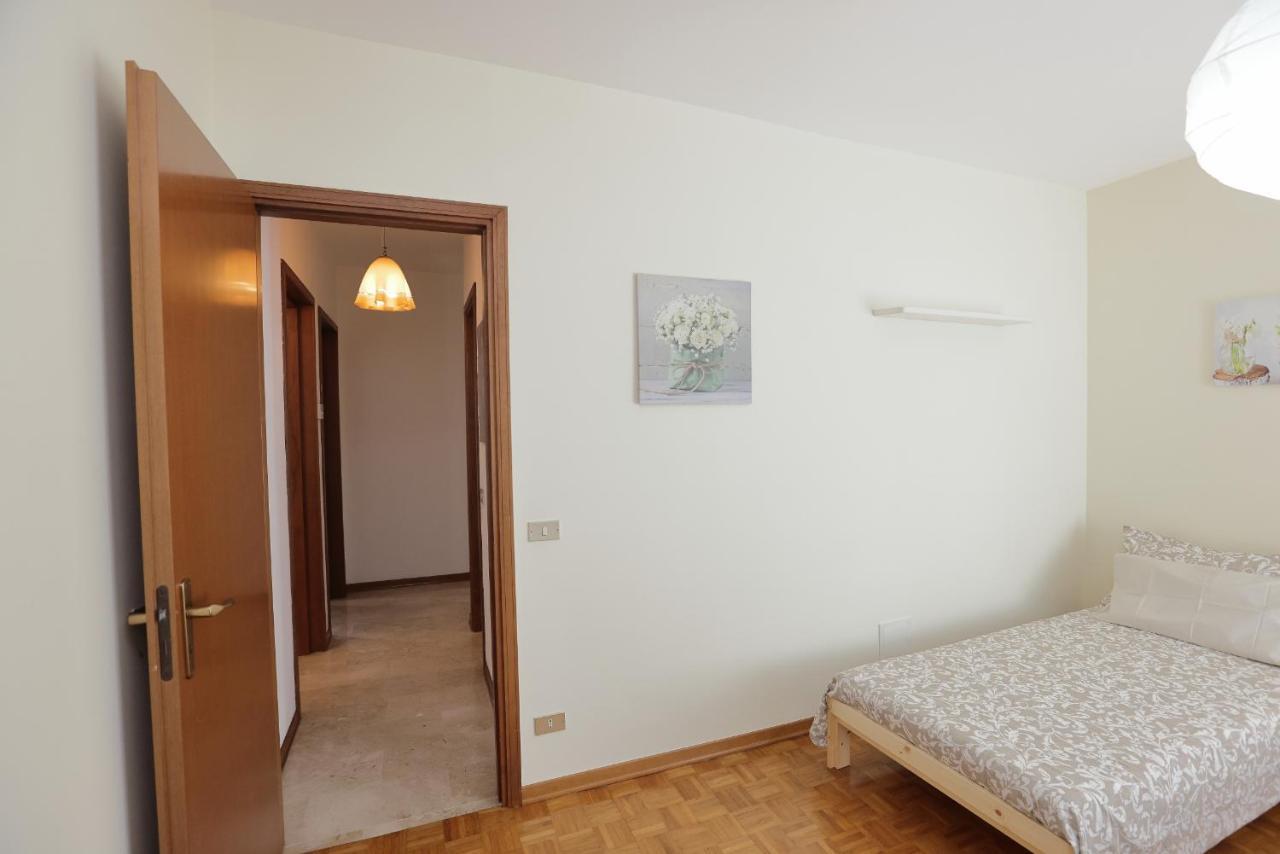 De Chi E De La Apartment Sestri Levante Bagian luar foto